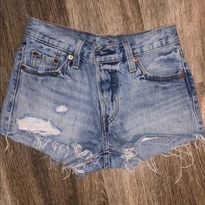 Levi’s shorts